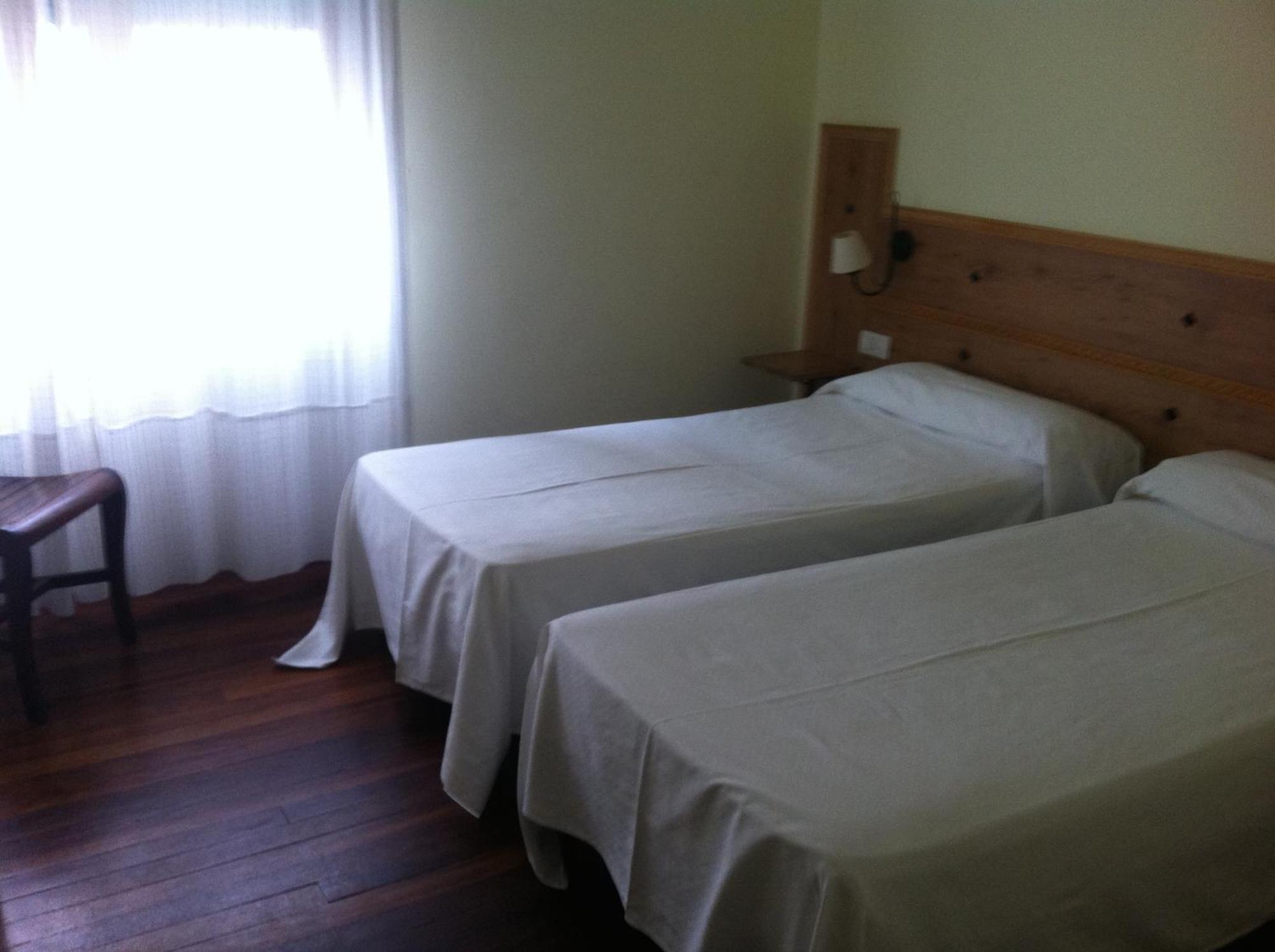 Hotel Bolina Guernica y Luno Room photo